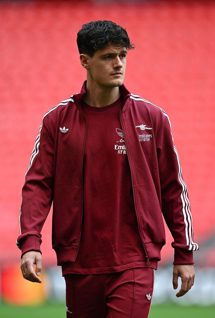 爱游戏体育-印第安纳步行者单刀错失备战NBA季后赛今晚毕尔巴鄂竞技备战欧冠，勒沃库森围绕英超单刀错失瞬间刷屏